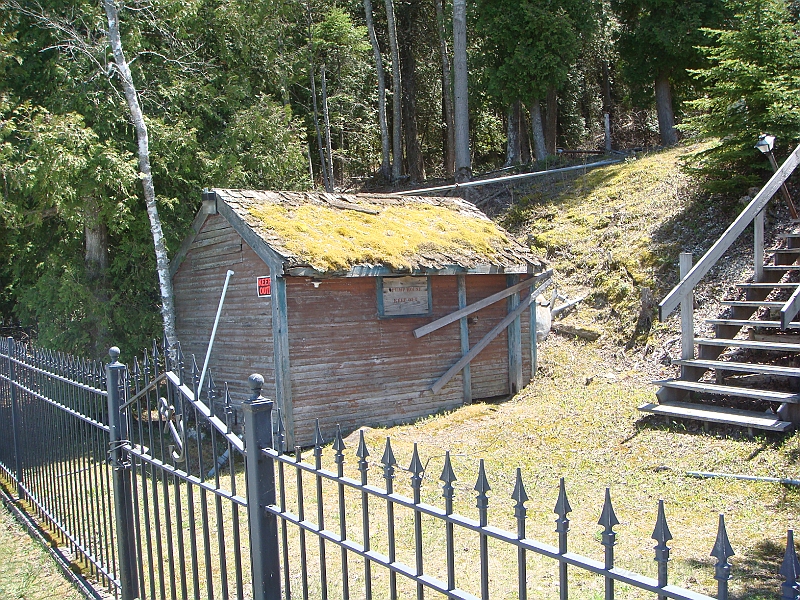 158 Memorial Day [2008 May 23].JPG - Scenes from Mackinac Island.